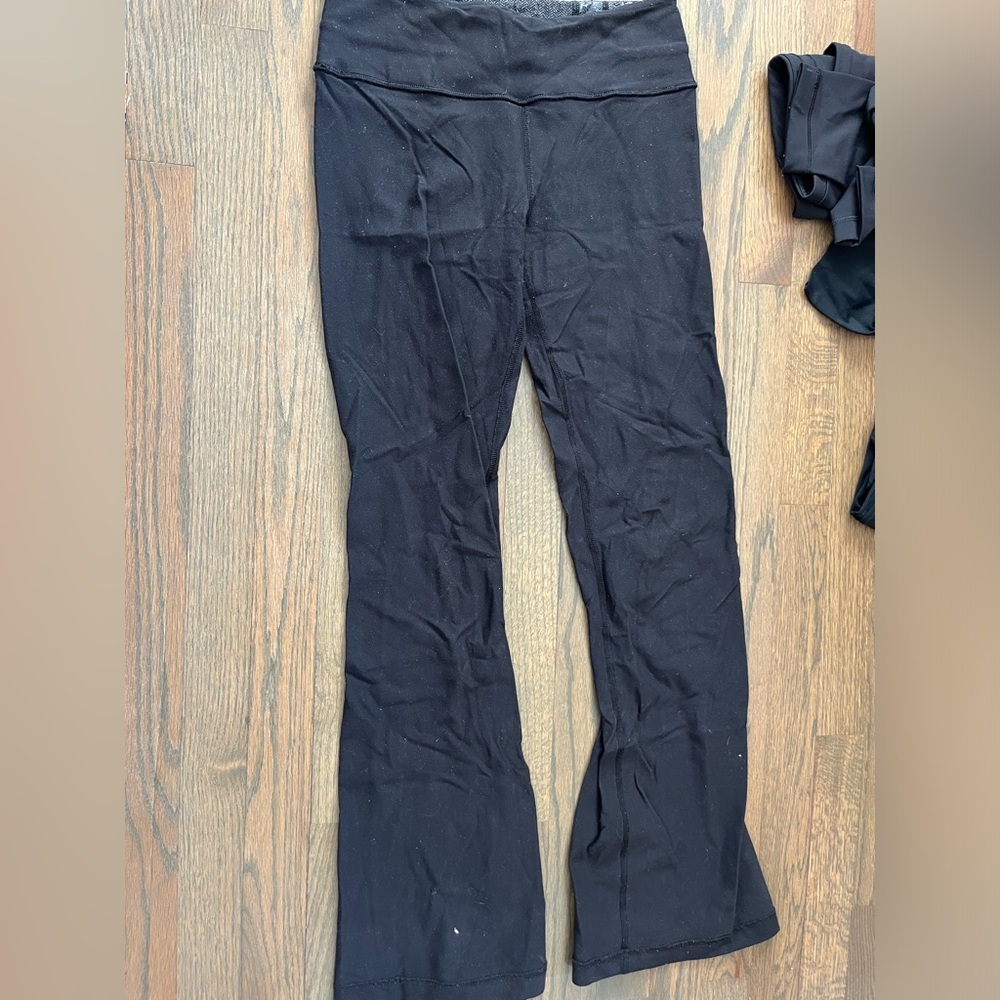 lululemon flare leggings!